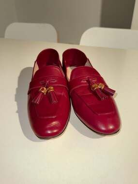 Stuart Weitzman Wylie Signature Red LEATHER TASSEL-EMBELLISHED LOAFER Women